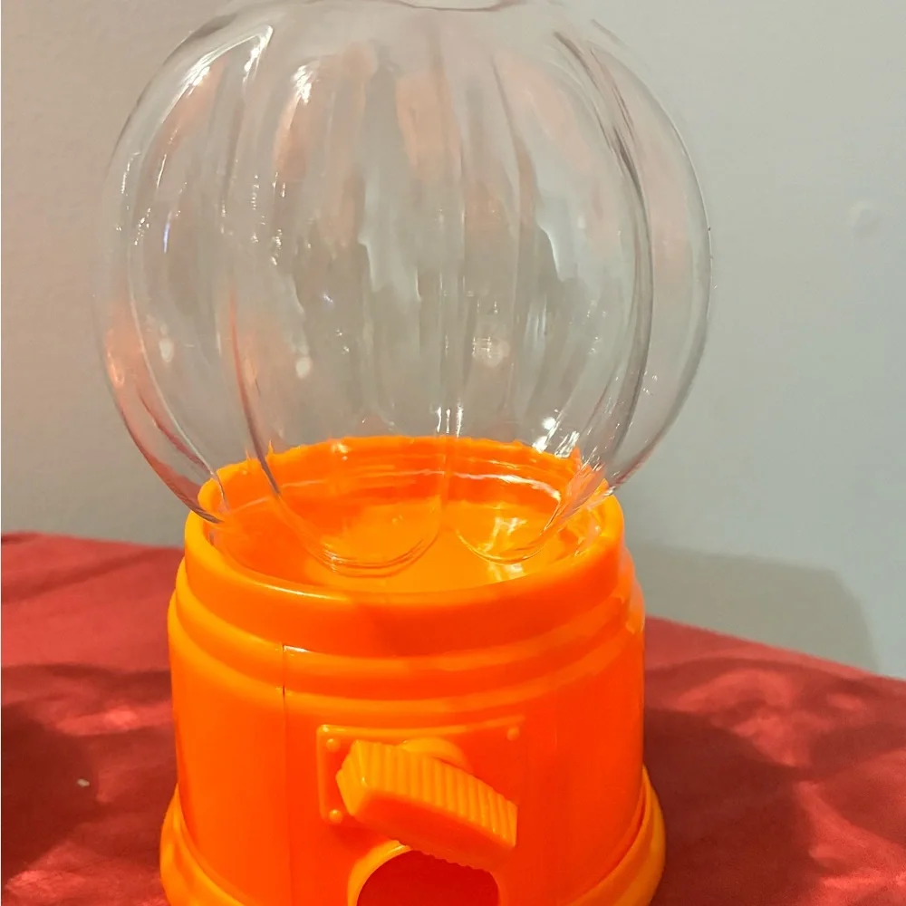 NIB Halloween Pumpkin Candy Dispenser Party Favor Kit (12 Pack)